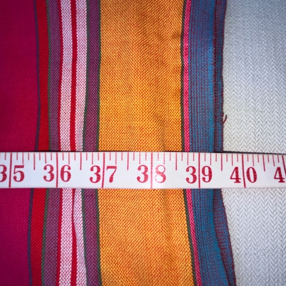 ZARA dark pink multi-colour large shawl scarf in cotton, EUC. - Picture 10 of 14